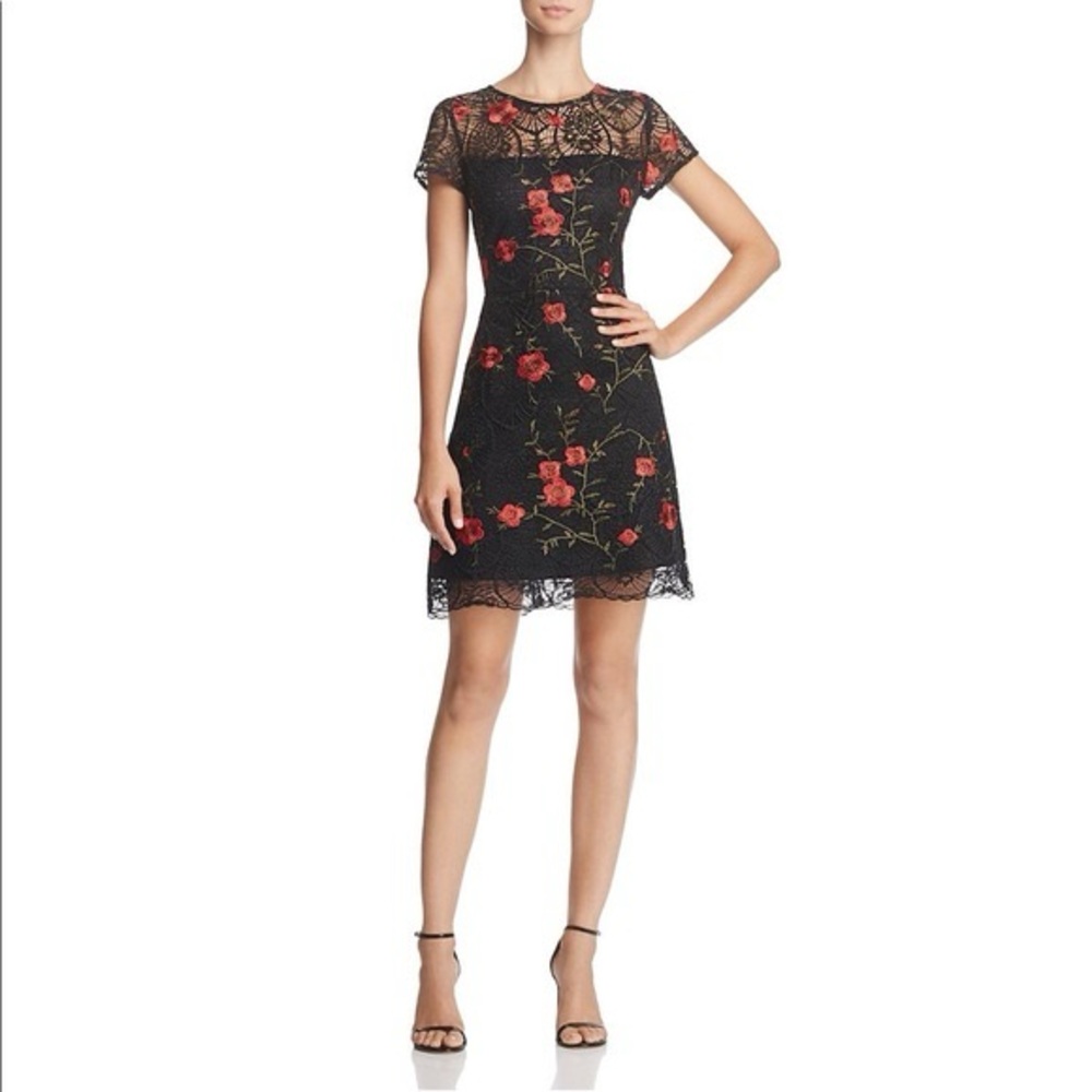 Lucy Paris, lace flower dress xs